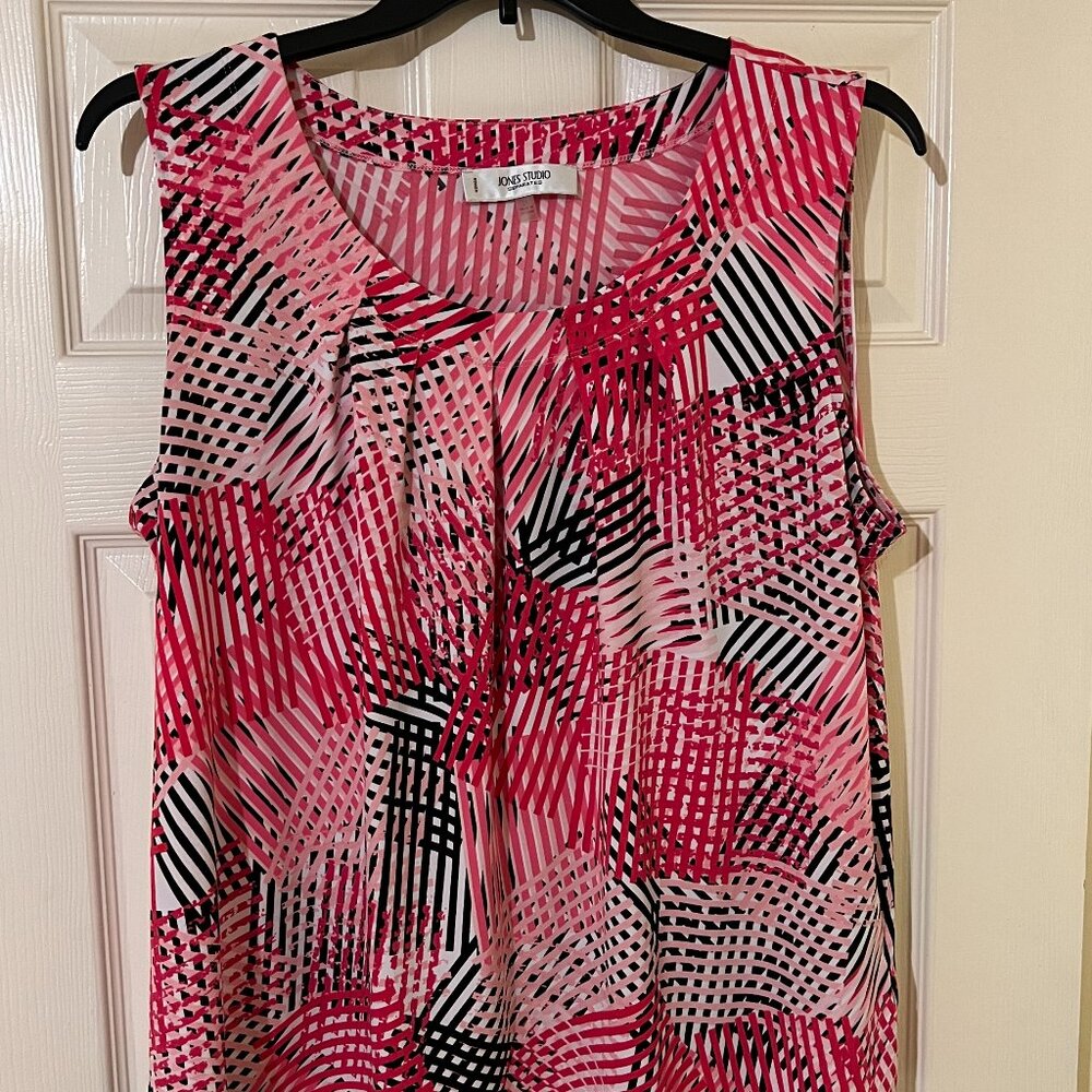 Women's Jones Studio Pink/Black/White Sleeveless, Pleated Blouse 2X